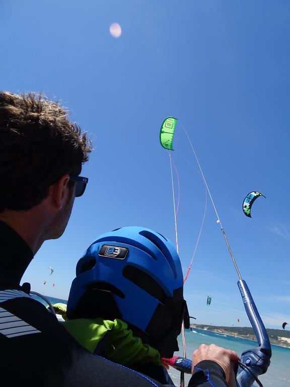 100% Fun Tarifa Exterior foto